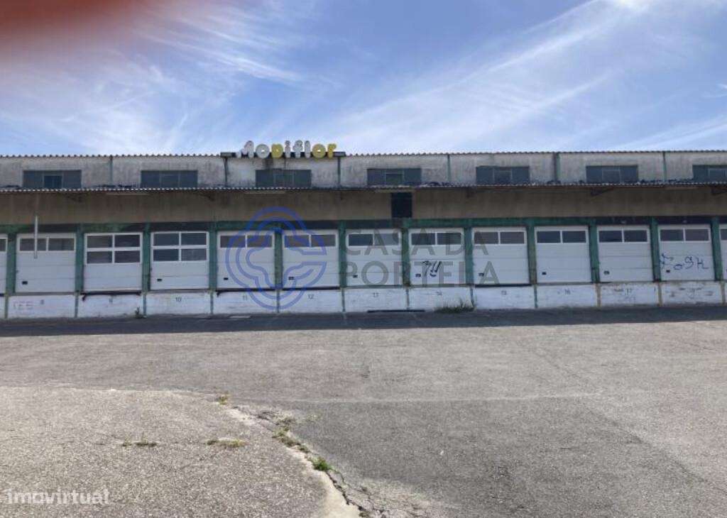 Conjunto de 3 Armazéns em Belas -Sintra - Grande imagem: 2/24