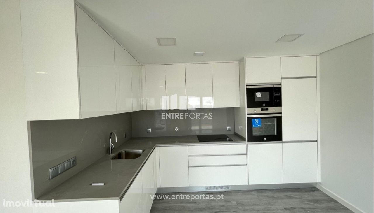 Venda de apartamento T2+1 NOVO, Areosa, Viana do Castelo