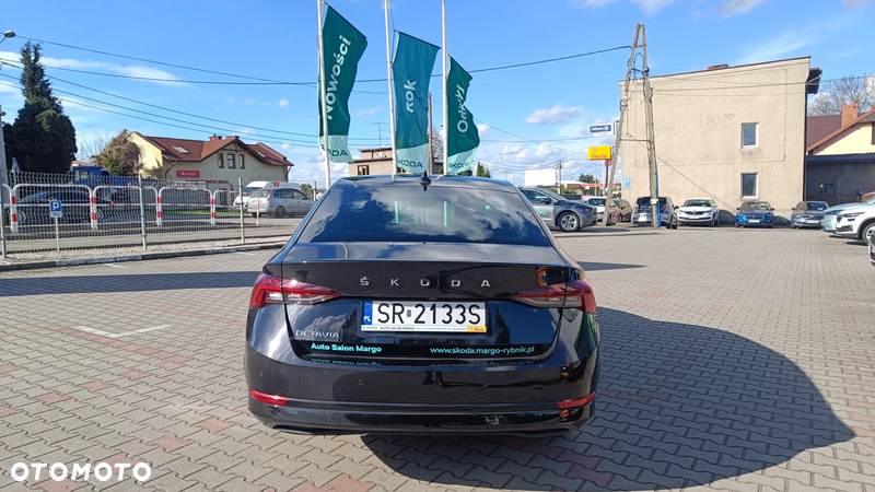 Skoda Octavia 2.0 TDI Style DSG - 6