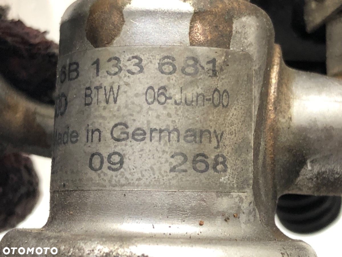 LISTWA WTRYSKOWA AUDI A6 C5 (4B2) 1997 - 2005 1.8 T 110 kW [150 KM] benzyna 1997 - 2005 06B133681 - 5