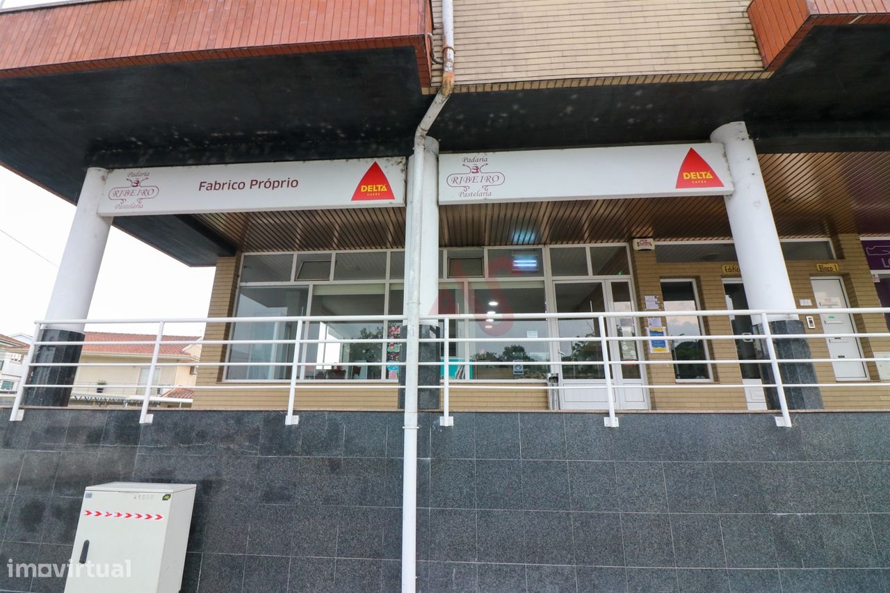 Trespasse de estabelecimento comercial com 197 m2 em Lagoas, Santo Adr