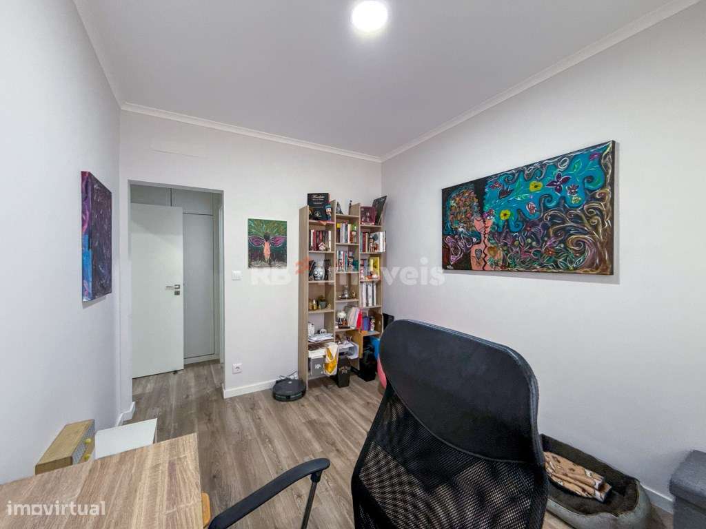 Apartamento T3 Remodelado c/ Varandas - Junto à Estação de Comboios...-32