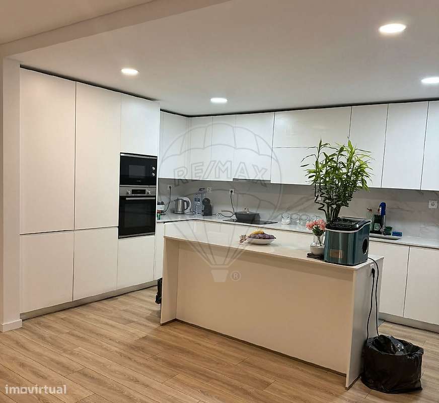 Moradia T4 para arrendamento - Grande imagem: 4/10