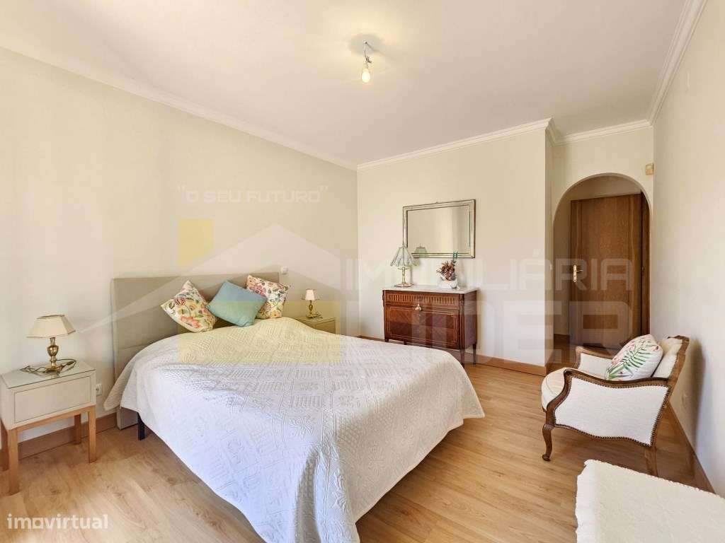 Exclusividade Imobiliária Lider
Moradia T4 em Condomínio Fechado d...-10
