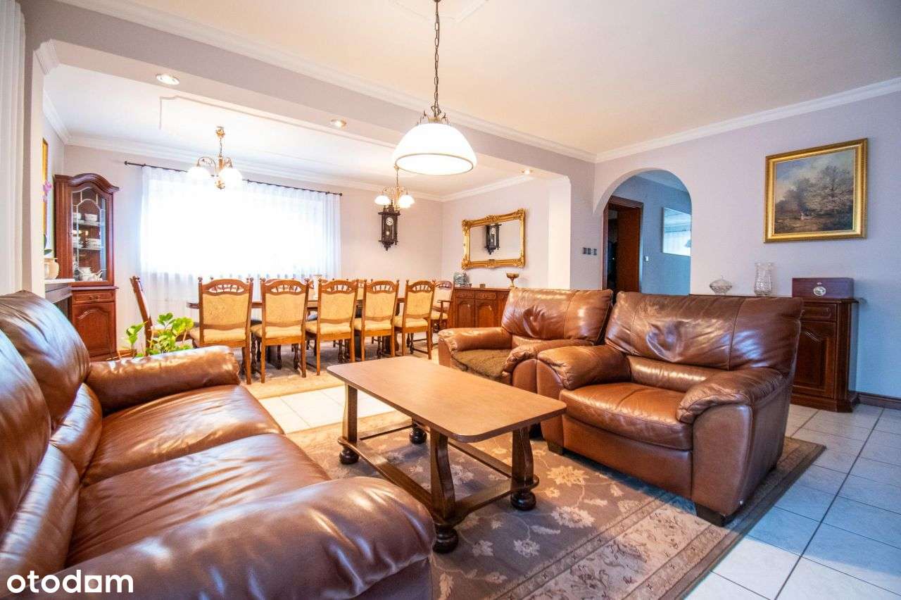 Bardzo zadbany, z dużym garażem, bez prowizji-6