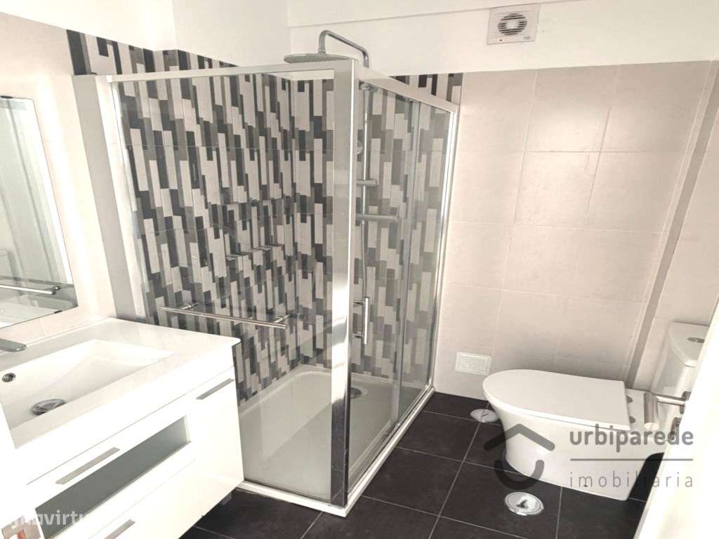 Apartamento T3 totalmente remodelado, no Cacém.-16