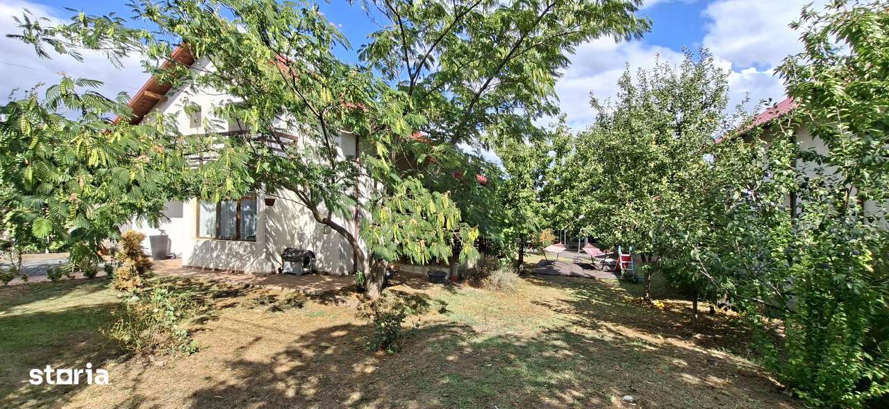 Casa perfectă pentru familia ta  în Șendreni!-1