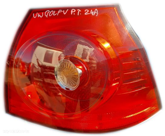 VW GOLF V LAMPA PRAWY TYŁ PRAWA TYLNA BŁOTNIK Z BŁOTNIKA - 1