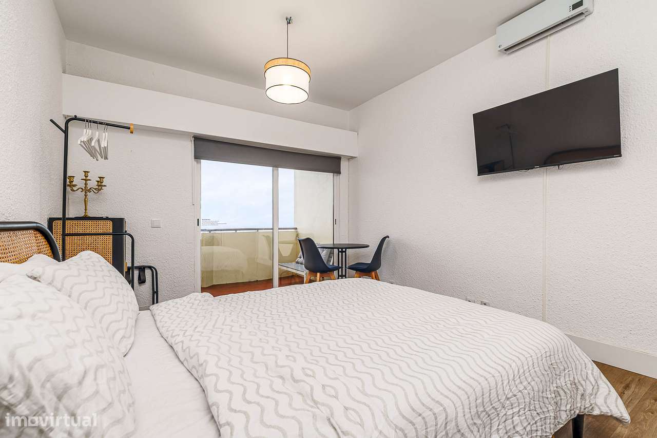 Estúdio T0 com licença AL - Cascais-5