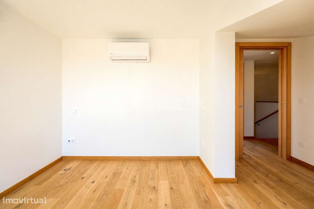 Apartamento T3 Duplex com dois lugares de garagem no centro histórico-26