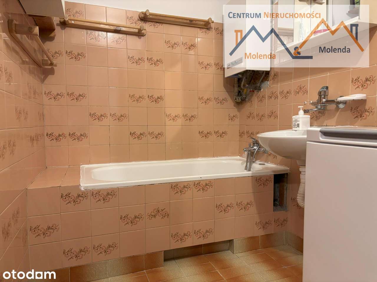 Na sprzedaż 3-pokojowe mieszkanie z balkonem!-6