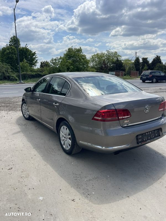 Volkswagen Passat Variant 1.6 TDI BlueMotion - 3