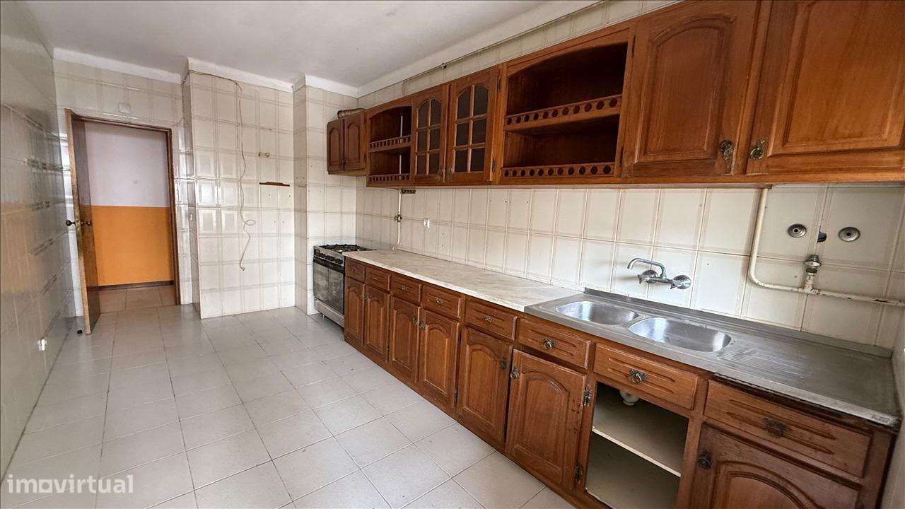 Apartamento espaçoso em Tavarede - Grande imagem: 4/12