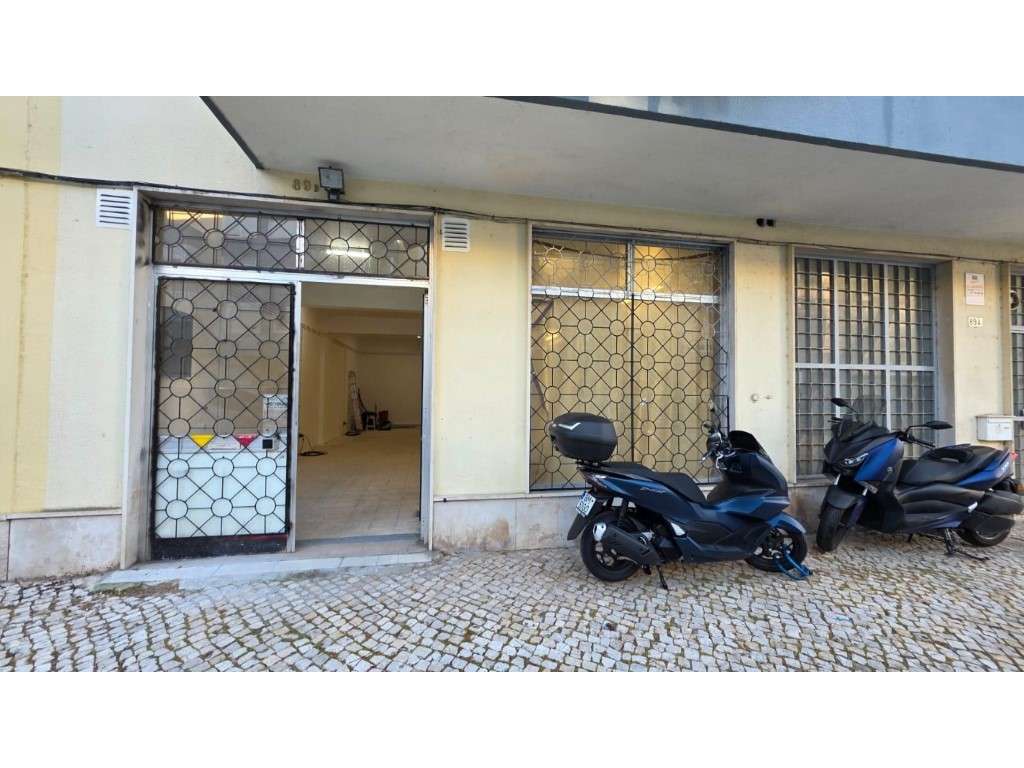 Loja Comercial | Rua da Eira | Algés - Grande imagem: 5/16