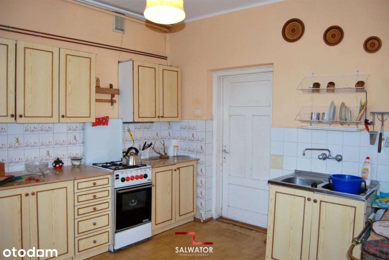 Dom 2 Łazienki 2 Kuchnie 6 Pokoi Garaż-7