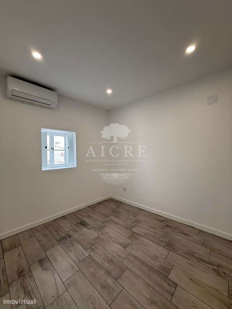 Moradia T2 Térrea Totalmente Remodelada em Selmes – Vidigueira-13