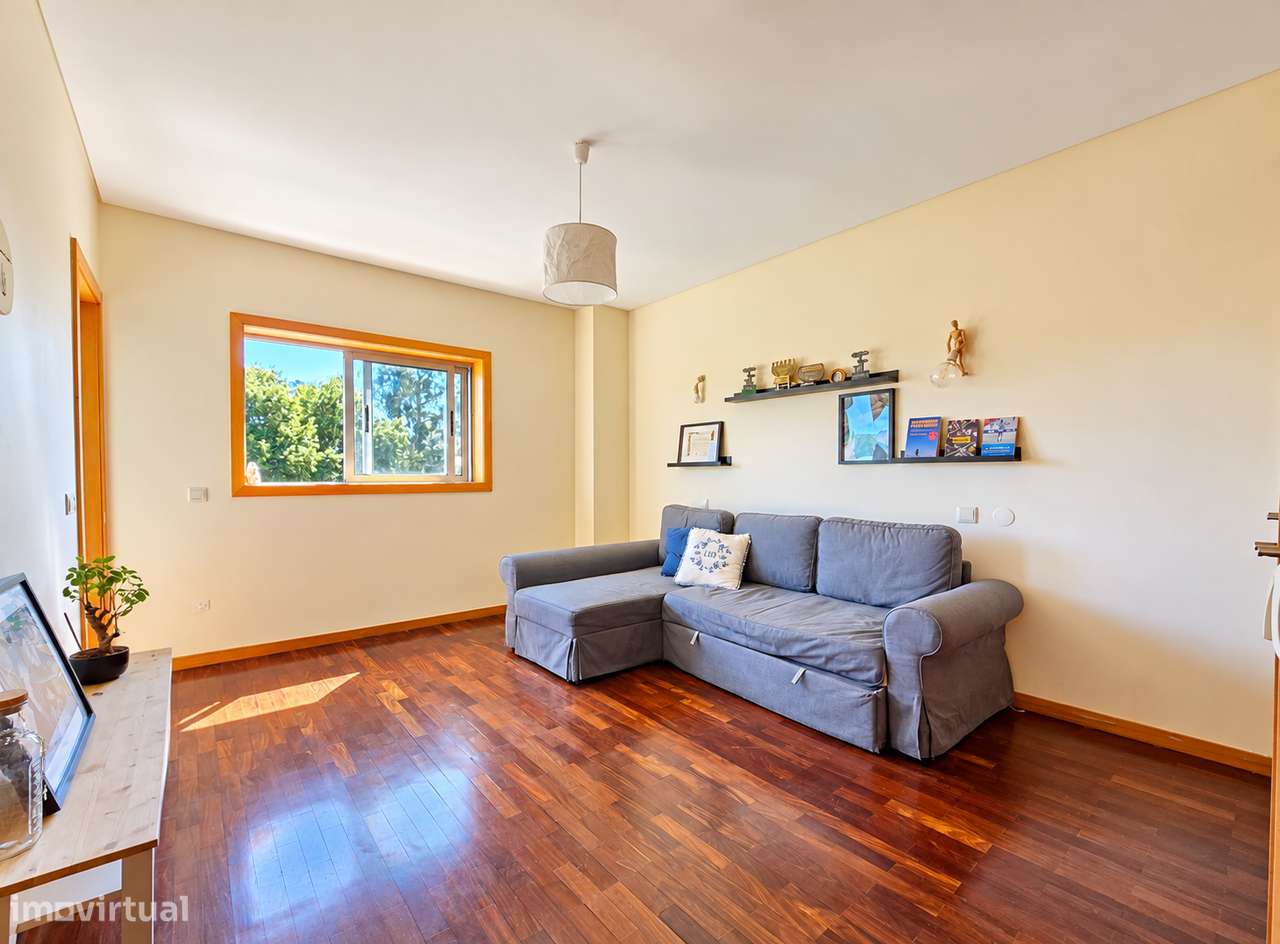 Moradia V4 com Jardim em Freiriz, Vila Verde-14