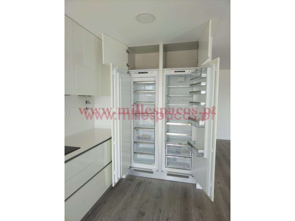 T4 Enorme Box 2 carros - Grande imagem: 4/15