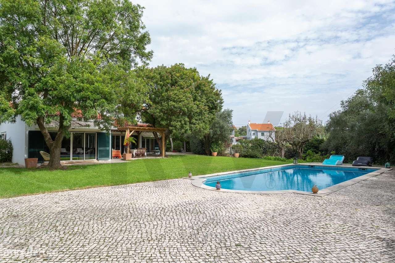 Moradia de Luxo T3 + 1 com Piscina e Jardim Privado em Alcabideche, Ca-11