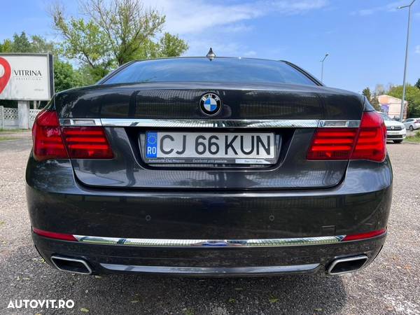 BMW Seria 7 740d xDrive - 3