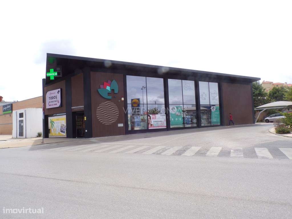 EXCLUSIVO - Apartamento T2 convertido em T1 - totalmente renovado, ...-27