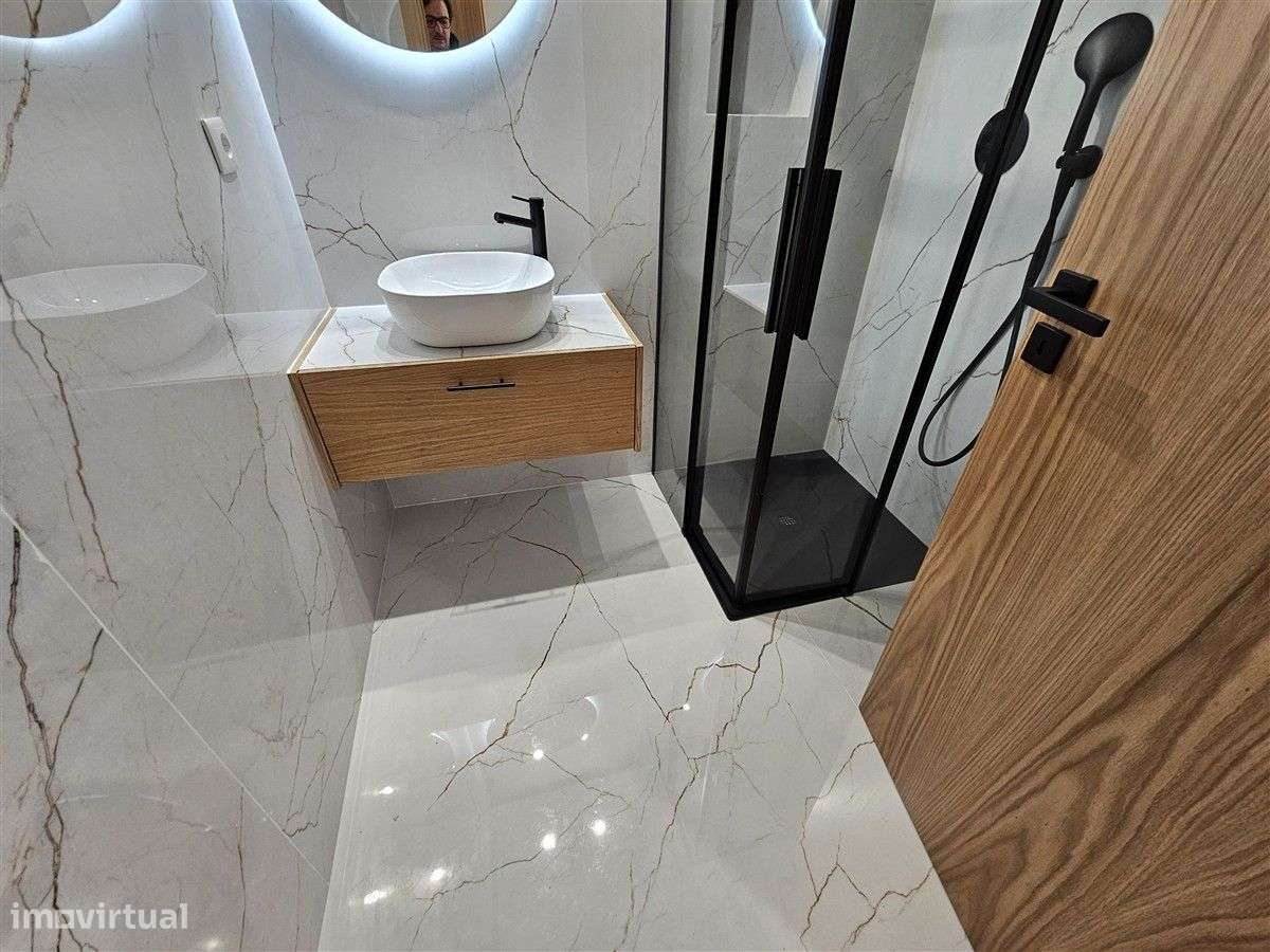 Moradia T2 Nova-2ª linha de Mar-Aver-o-Mar-Póvoa de Varzim-8