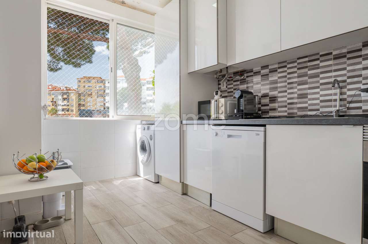 Apartamento T2 à venda em Queluz-20