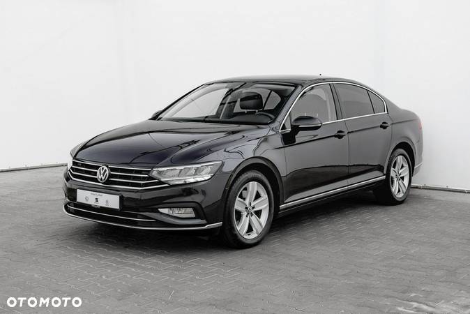 Volkswagen Passat 2.0 TDI Elegance DSG - 2