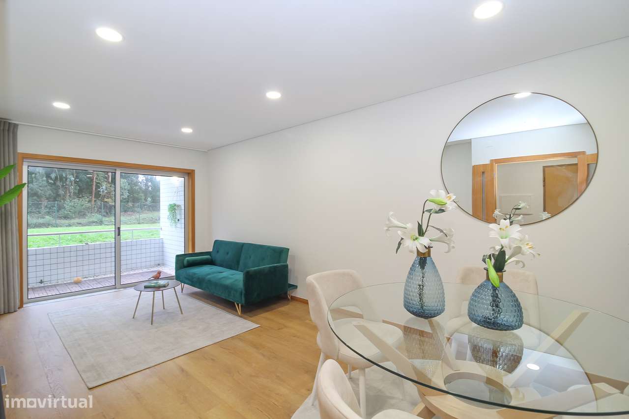 T2 Como Novo c/excelentes varandas em Fânzeres - Grande imagem: 5/23