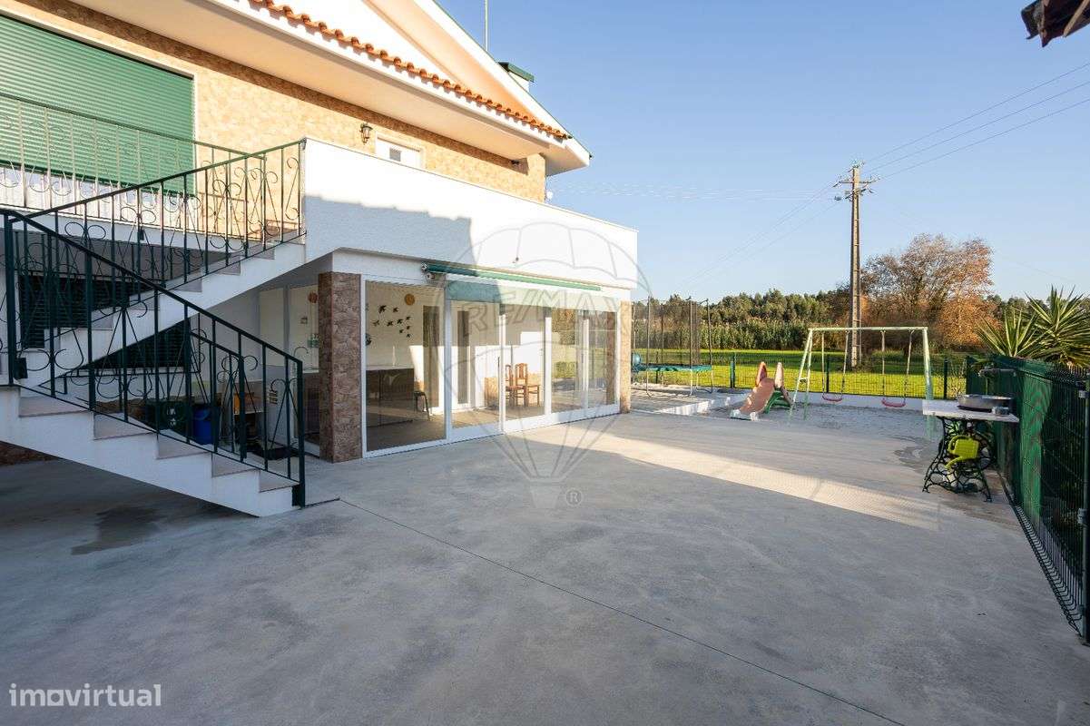 Moradia T4 para venda-24