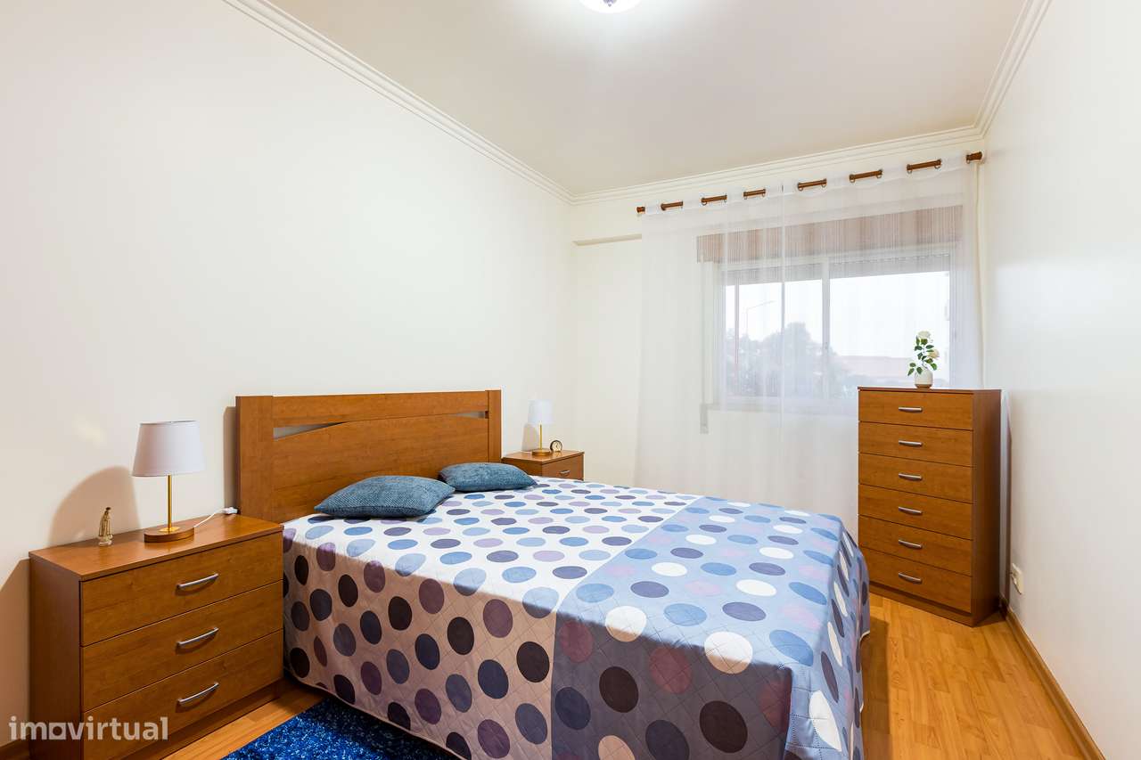 T2 com terraço em Rio de Mouro-Sintra-15