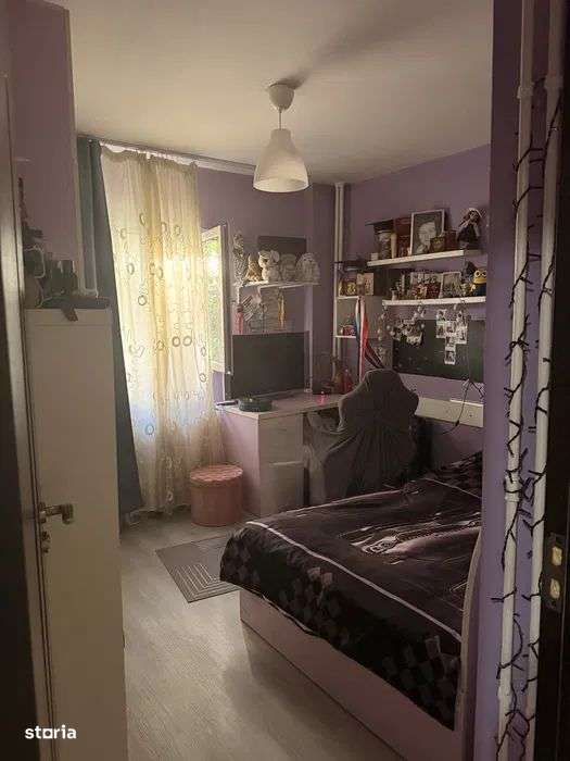 Apartament 3 camere de vanzare, centrala proprie,  parcare, Crangasi-2