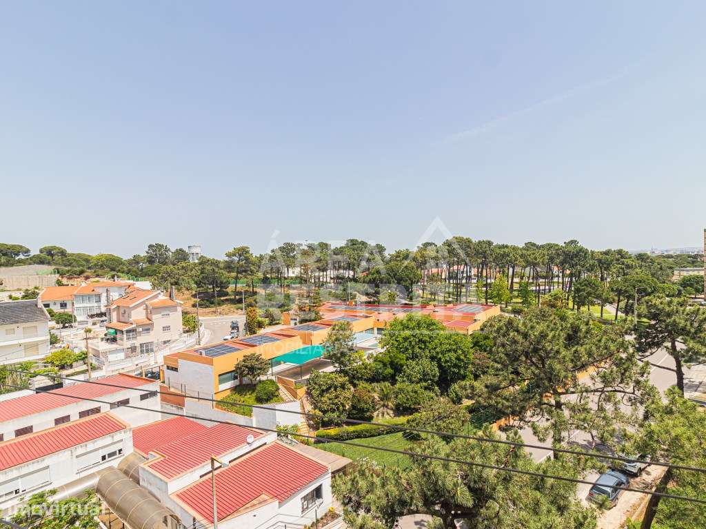 Apartamento T2+ 1 em Corroios.-33