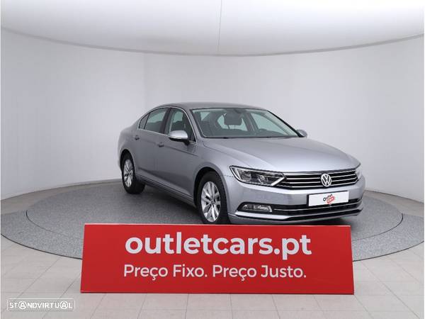 VW Passat 1.6 TDI Confortline - 23