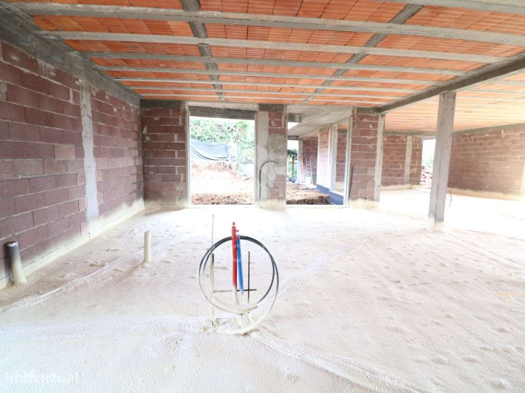 Venda Moradia Geminada T3 Térrea Nova - Fornelos (Ponte de Lima) - Grande imagem: 4/15