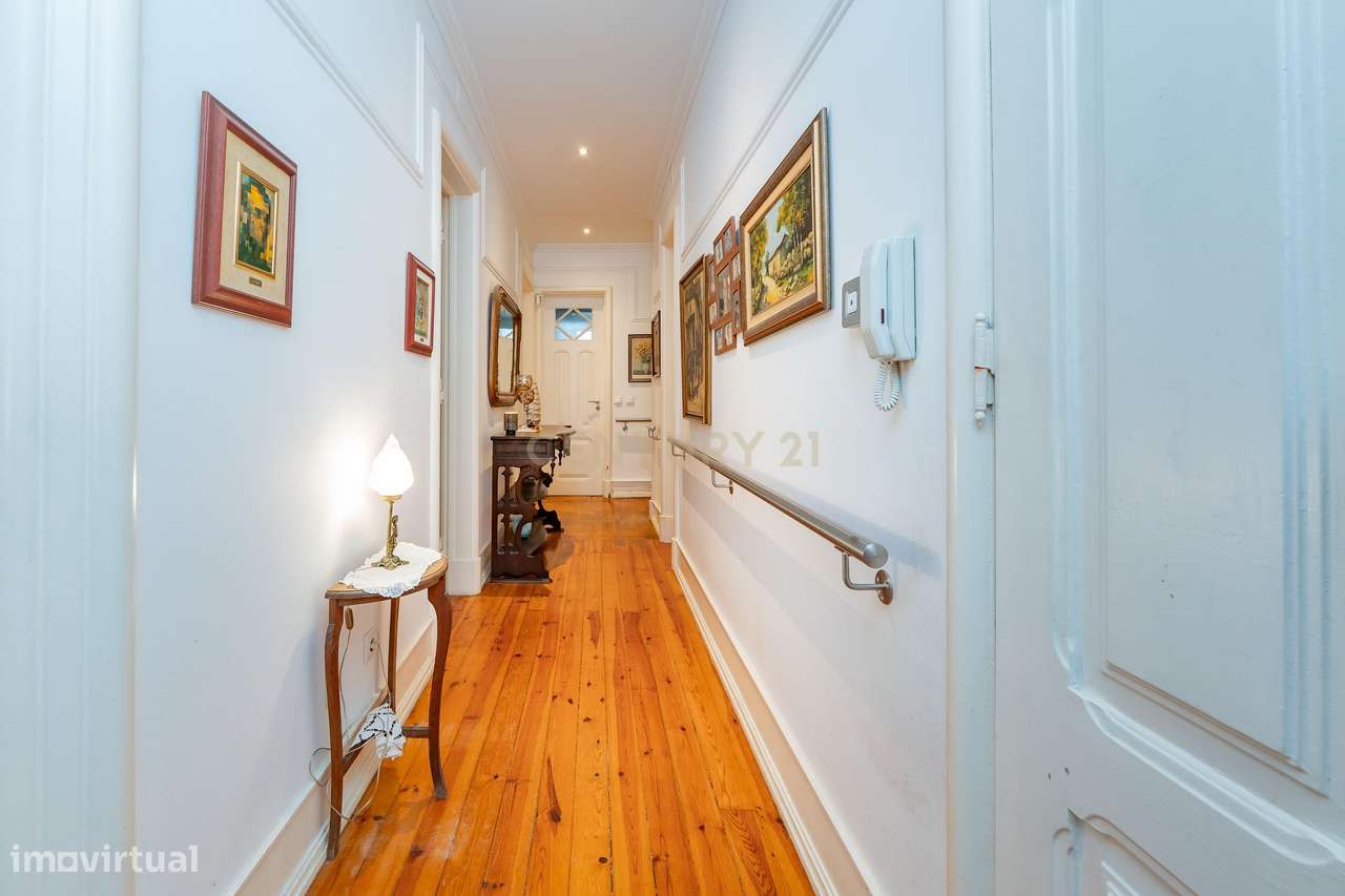 T3  (5 ass.) com terraço, elevador e arrecadação - Rua do Zaire-17