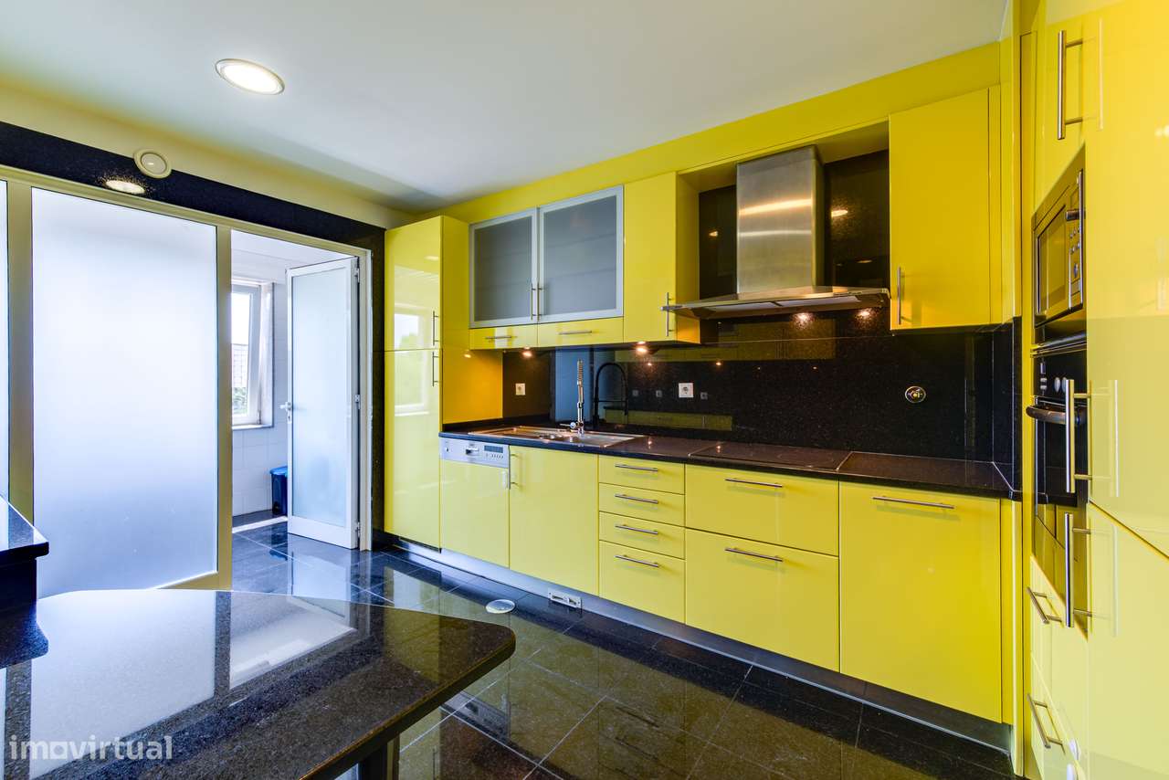 Apartamento T3 Venda em Ramalde,Porto-7