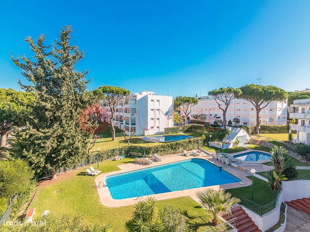 Apartamento T1 com Piscina e Vista Jardim em Vilamoura-18