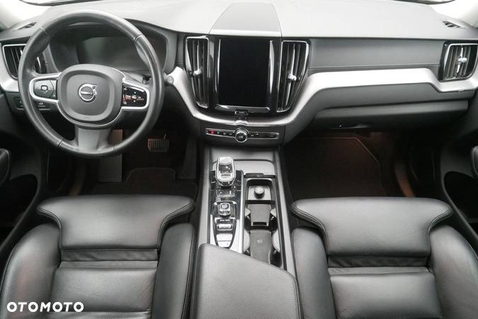 Volvo XC 60 - 8