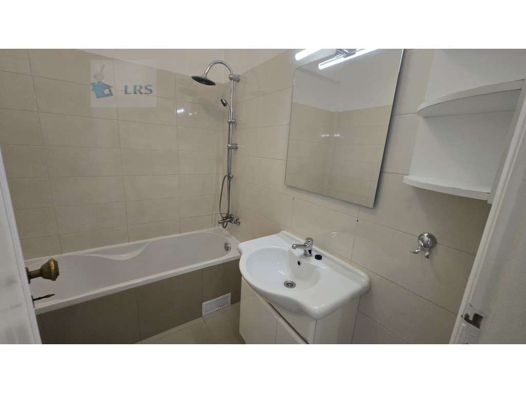 - Quinta da Bicuda, Cascais, T2 em bom estado . 
Excelente T2 na Q...-33