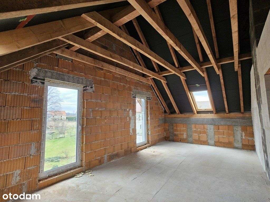 Nowy, wolnostojący dom w trakcie budowy!-7