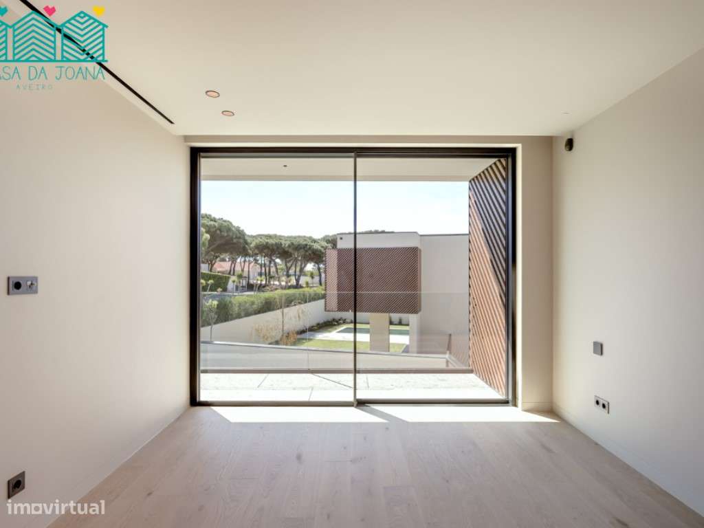 Moradia T5+1 com Piscina em Cascais-30