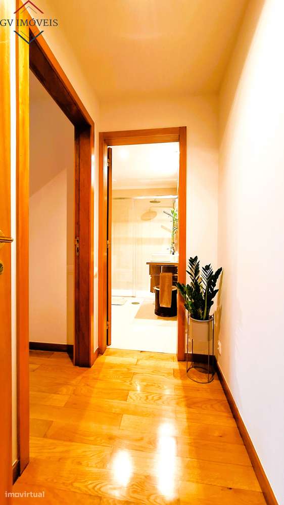 Excelente T1+1  Rua John Whitehead-15