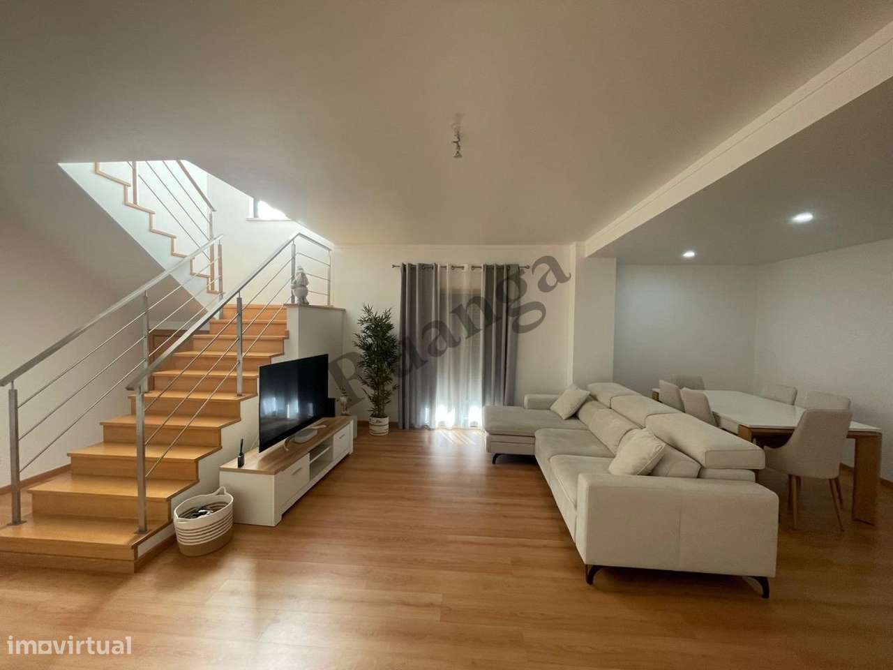 Excelente Apartamento T3 Duplex com Elevador para Venda em Sines-6