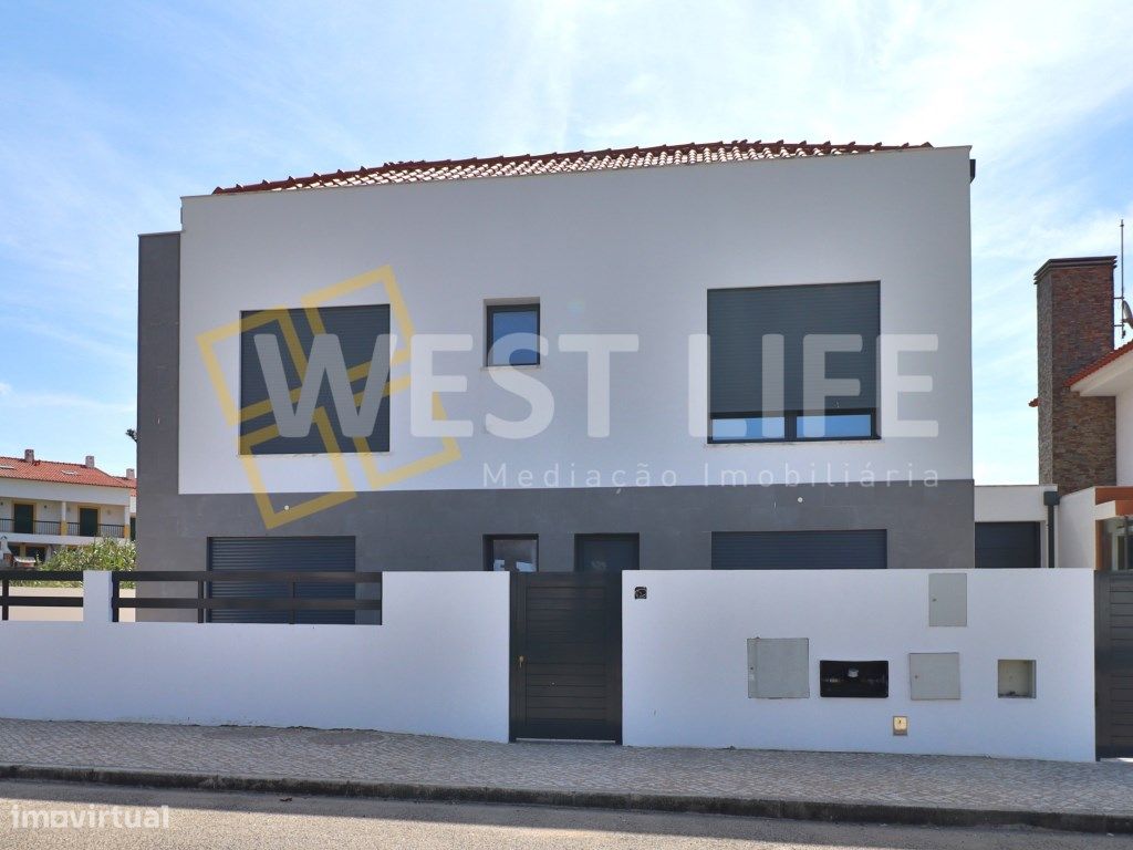 Fantástica Moradia T4 NOVA com jardim e churrasqueira a 500 metros ... - Grande imagem: 1/27