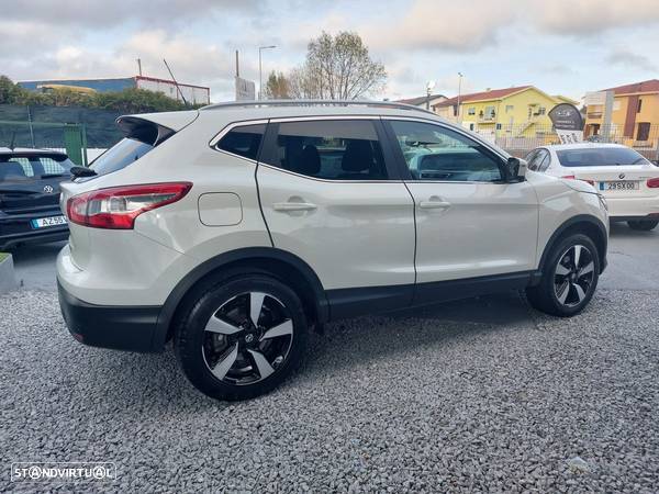 Nissan Qashqai 1.6 dCi N-Connecta 18 - 5