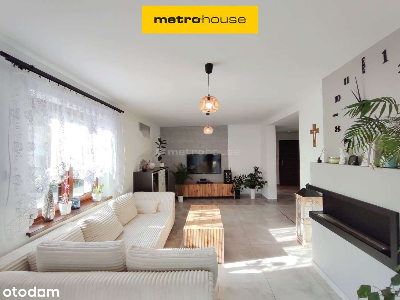 Komfortowy dom dla rodziny z fotowoltaiką!-0