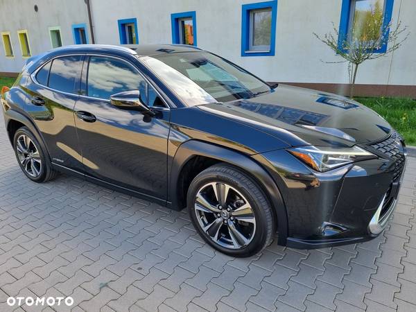 Lexus UX 250h (E-FOUR) Luxury Line - 11