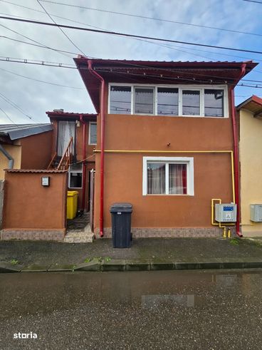 Casa 4 camere | Curte proprie | P+1 | Piata Rahova | Margeanului-0