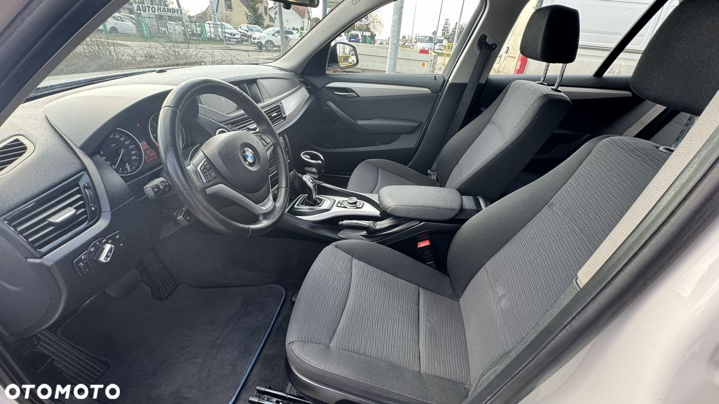 BMW X1 sDrive18d Sport Line - 11